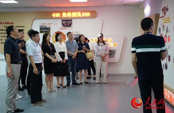 调研团参观陶氏张家港一体化生产基地。实习生刘雨菲摄